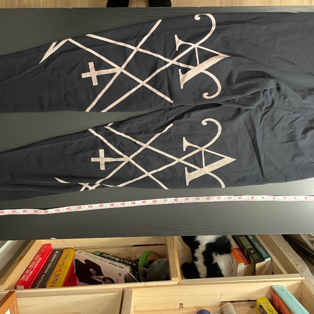 Actual Pain Leggings